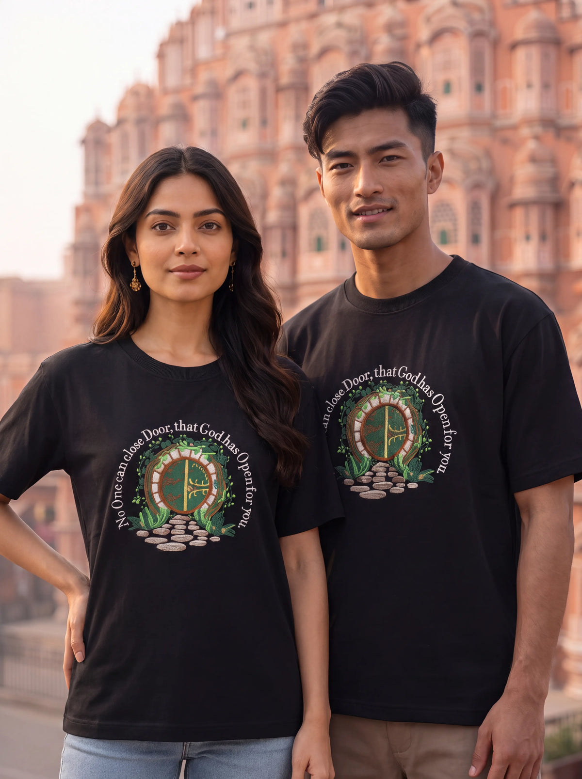 Oversized Unisex T-Shirt: Faith Door