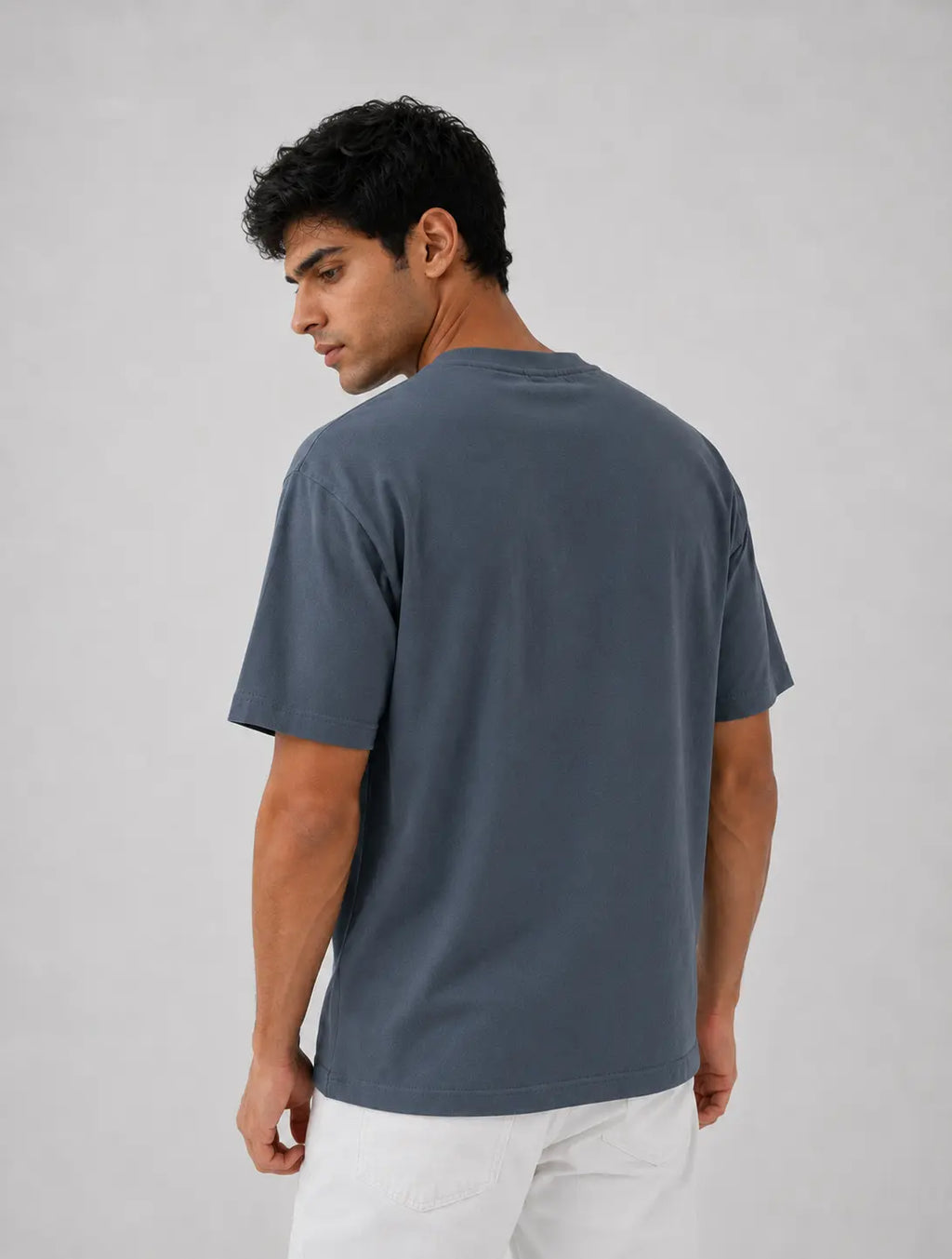 Solitude Café - Happiness Begins - Oversized T-Shirt